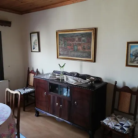 Papa House Feriehus Vrasná