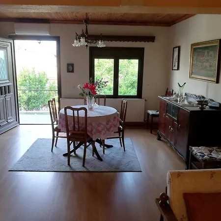 Papa House * Vrasná